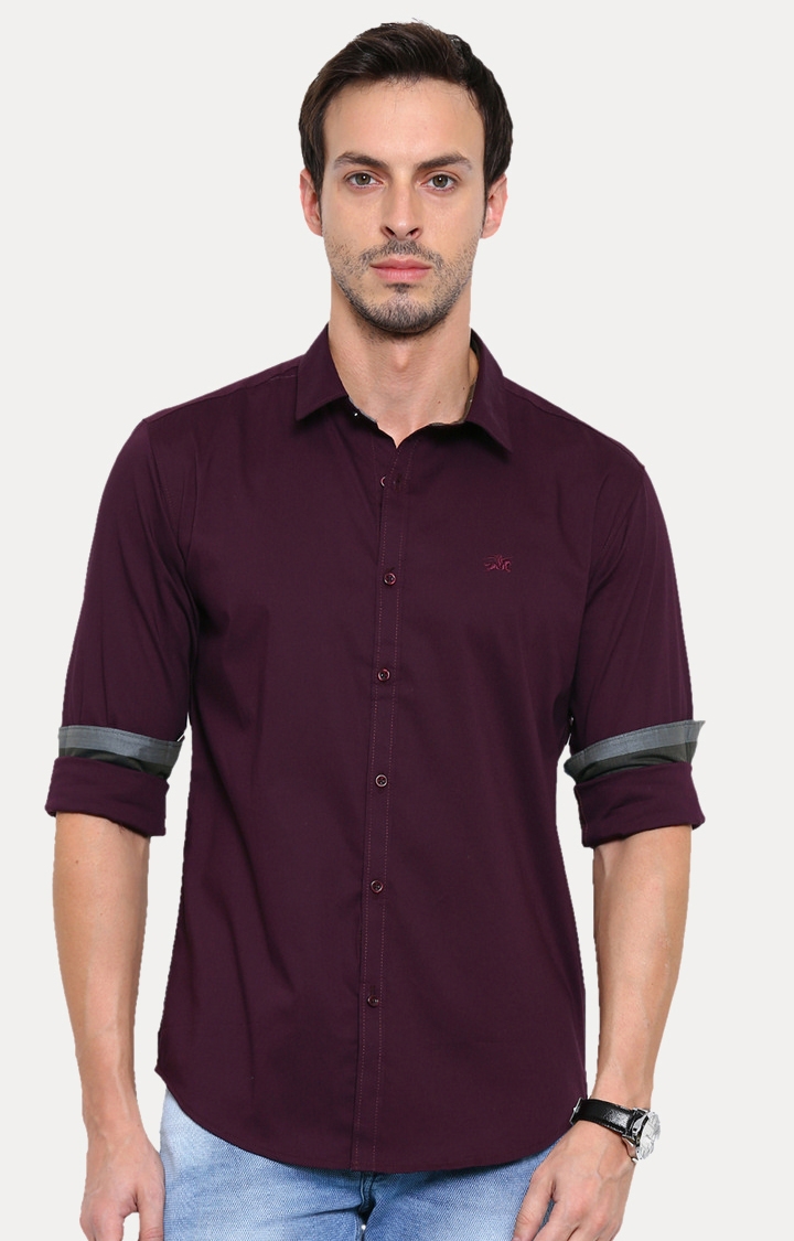 With | Maroon Solid Casual Shirt