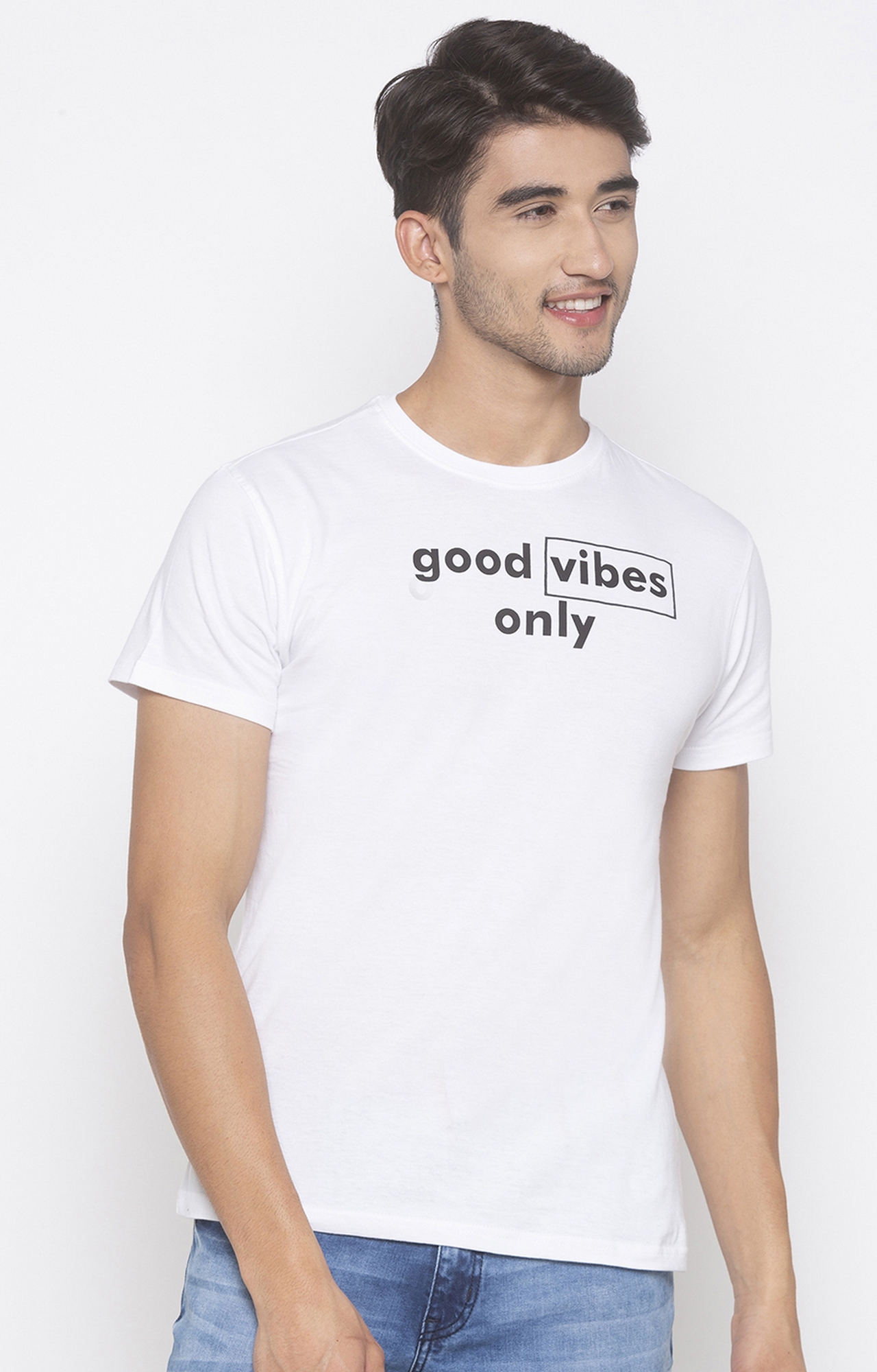 globus | White Printed T-Shirt