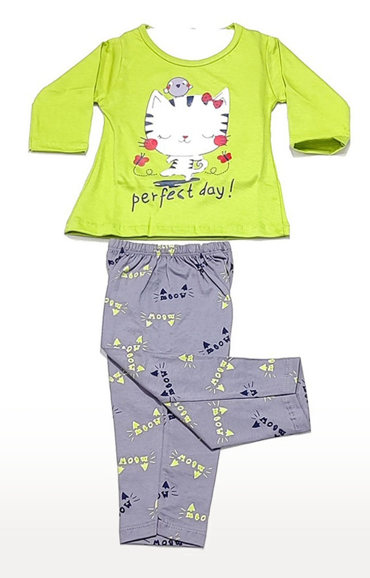 Girl's Green Stylish Graphic Printed Cotton Blend Nightsuit Set