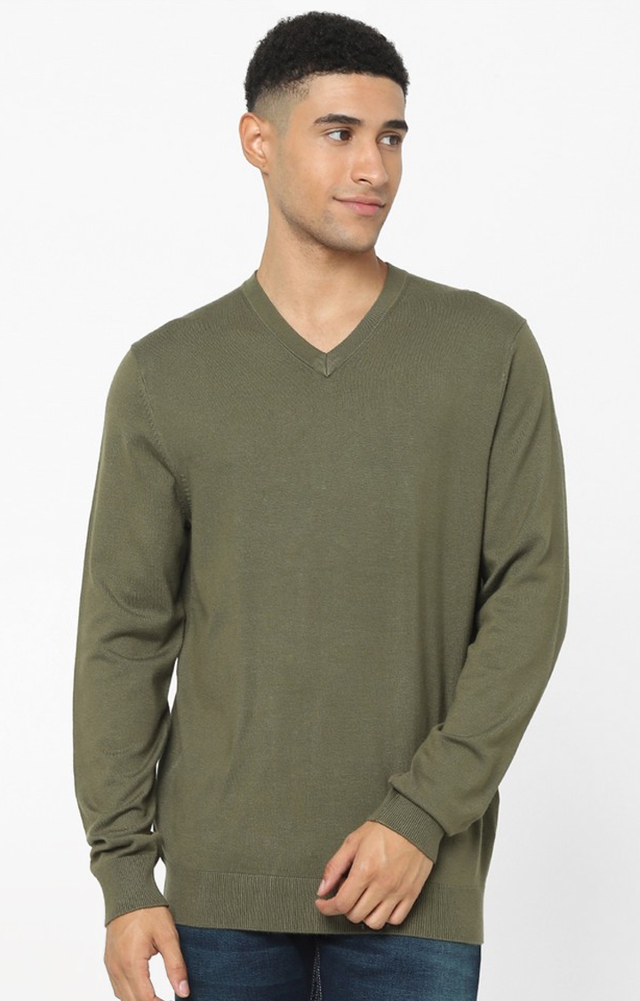 Green Solid Regular Fit Sweater