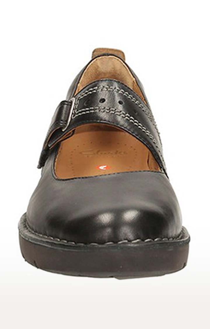 Women,s Black Leather Casual Slip-ons