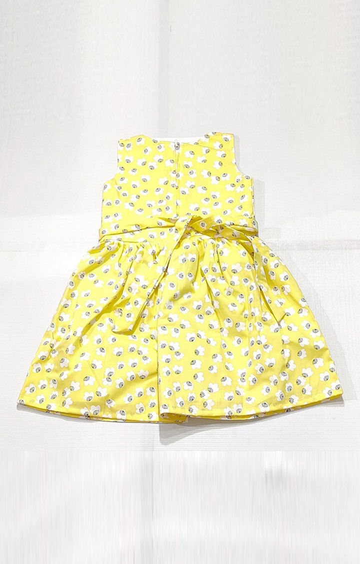 Aaakar Girl's Yellow Printed Cotton Dress