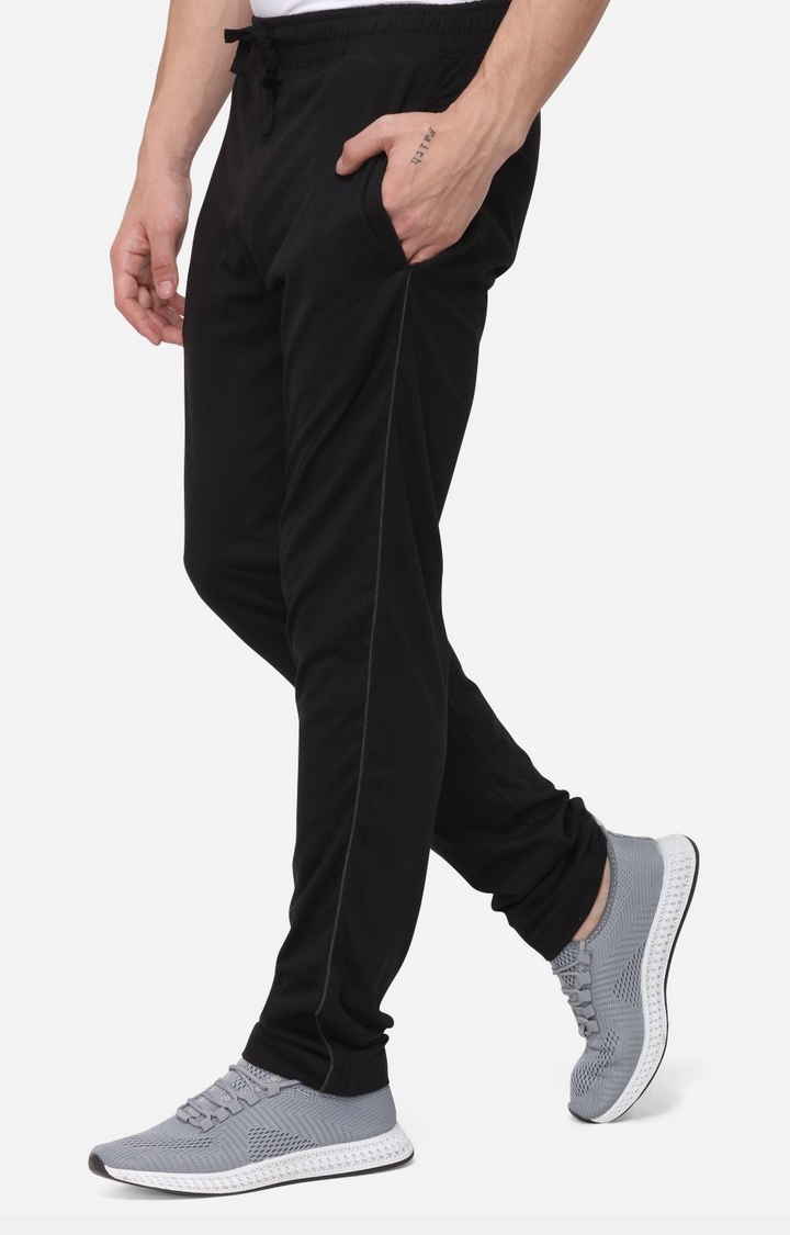 Men's Black Cotton Blend Solid Trackpants