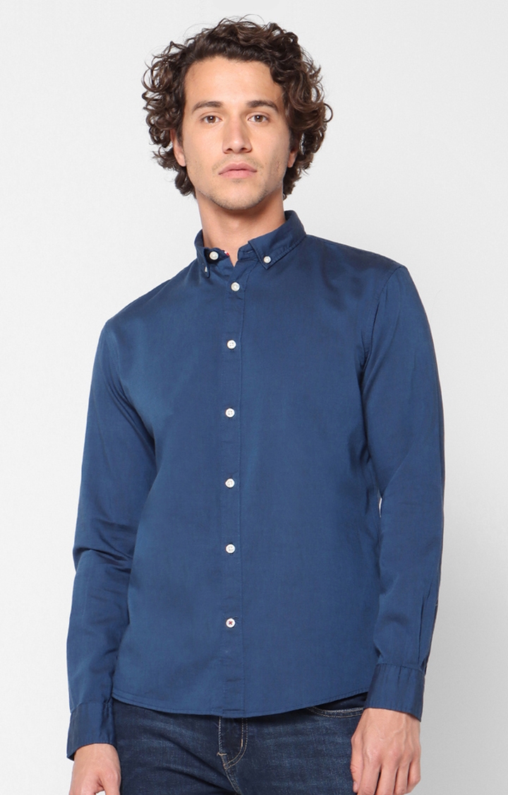 Blue Solid Casual Shirt