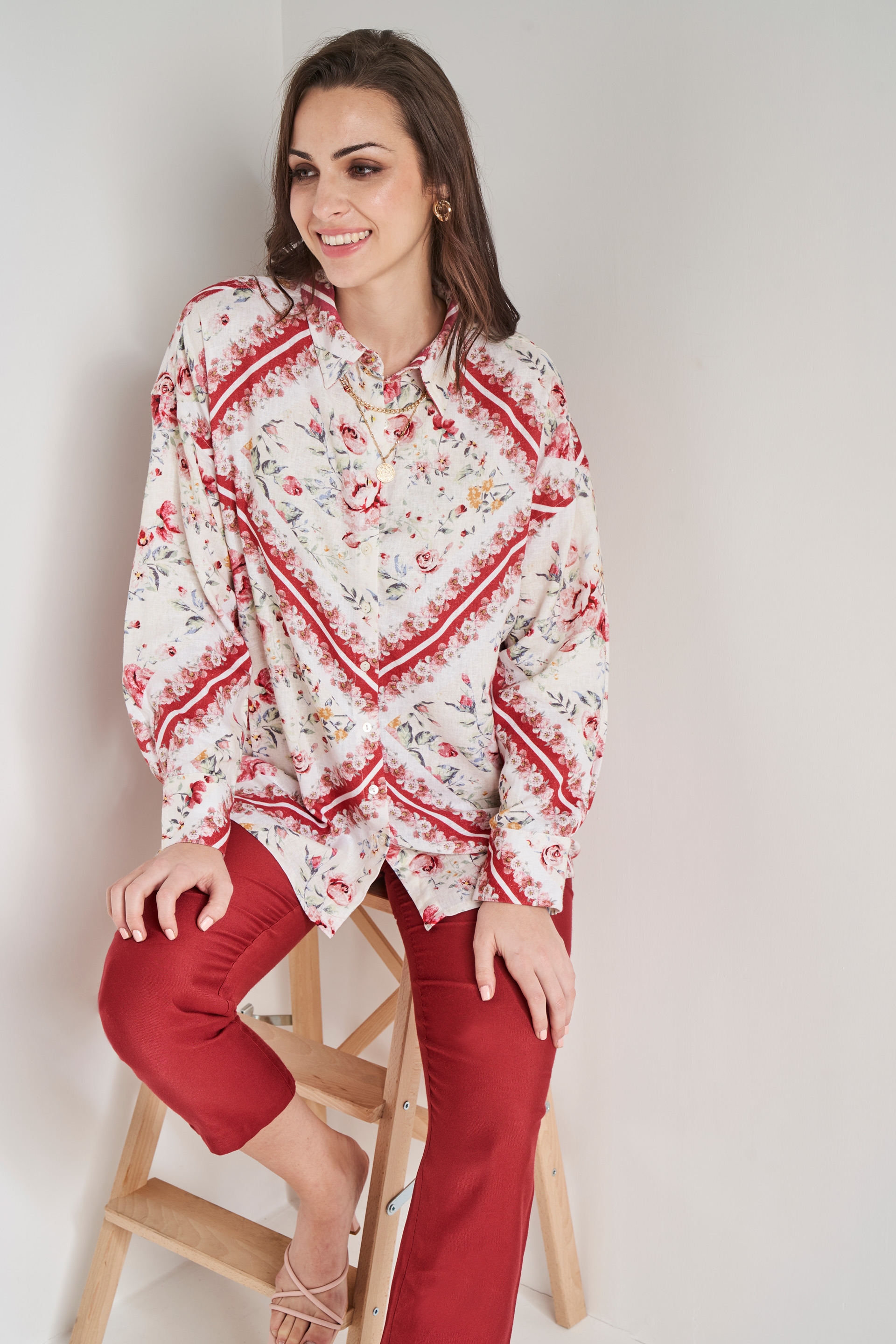 AND Asymmetric Red/Wht Top