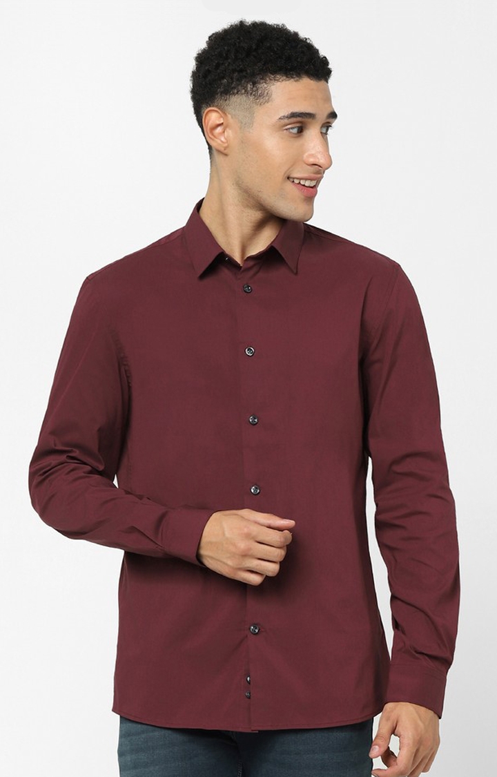 Men's Maroon Cotton Blend Solid Casual Shirt
