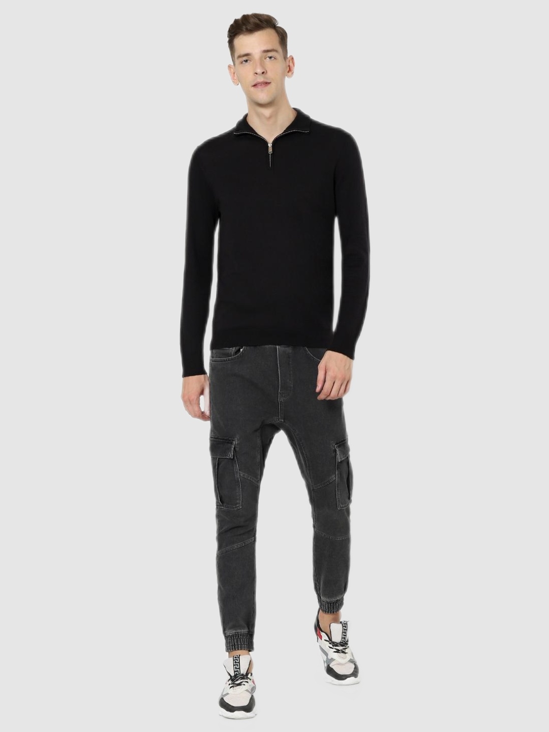 Celio Black Solid Regular Fit Sweater