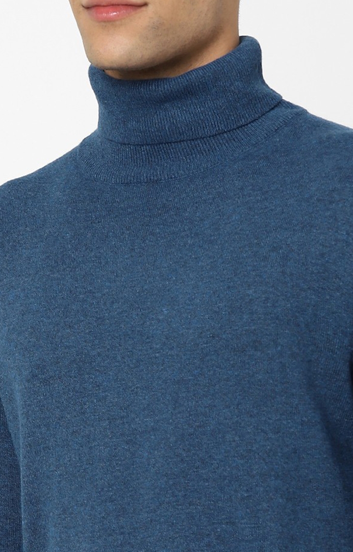  Blue Solid Regular Fit Sweater