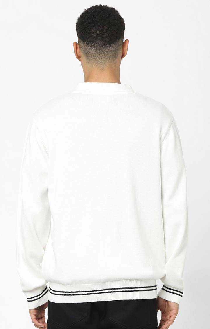 White Solid Regular Fit Sweater