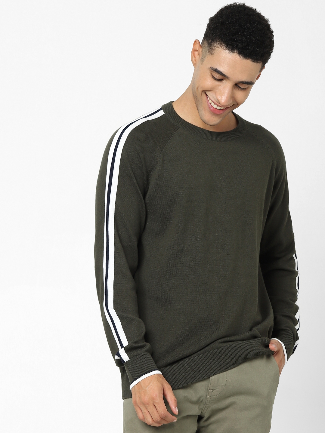 celio |  Olive Solid Regular Fit Sweater
