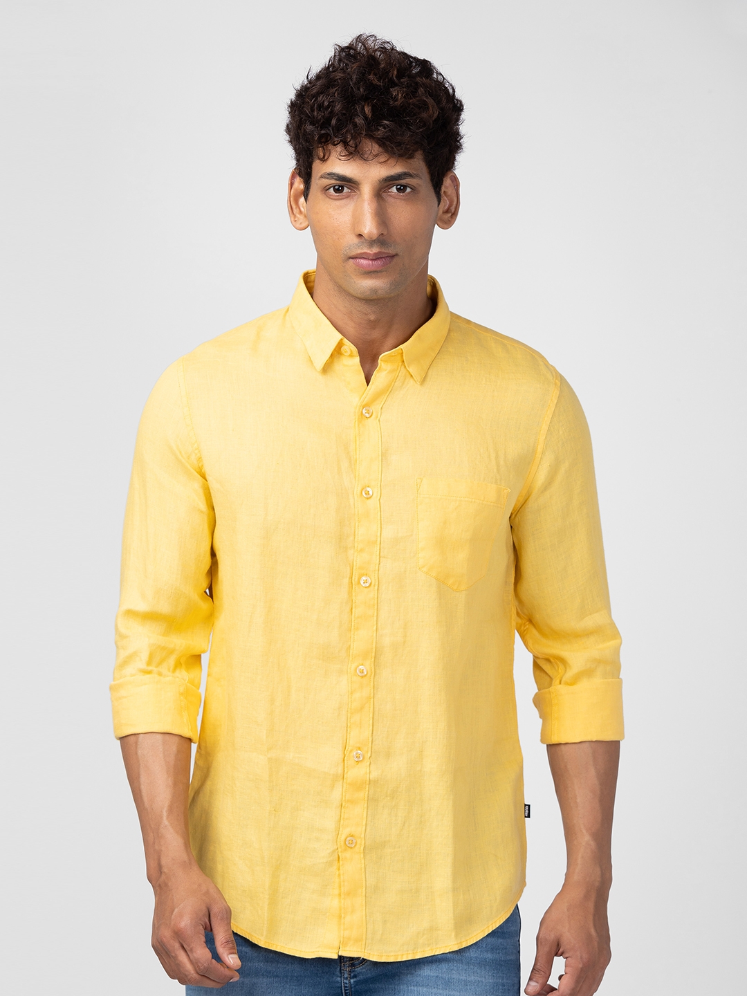 Spykar Men Chrome Yellow Cotton Slim Fit Plain Shirt