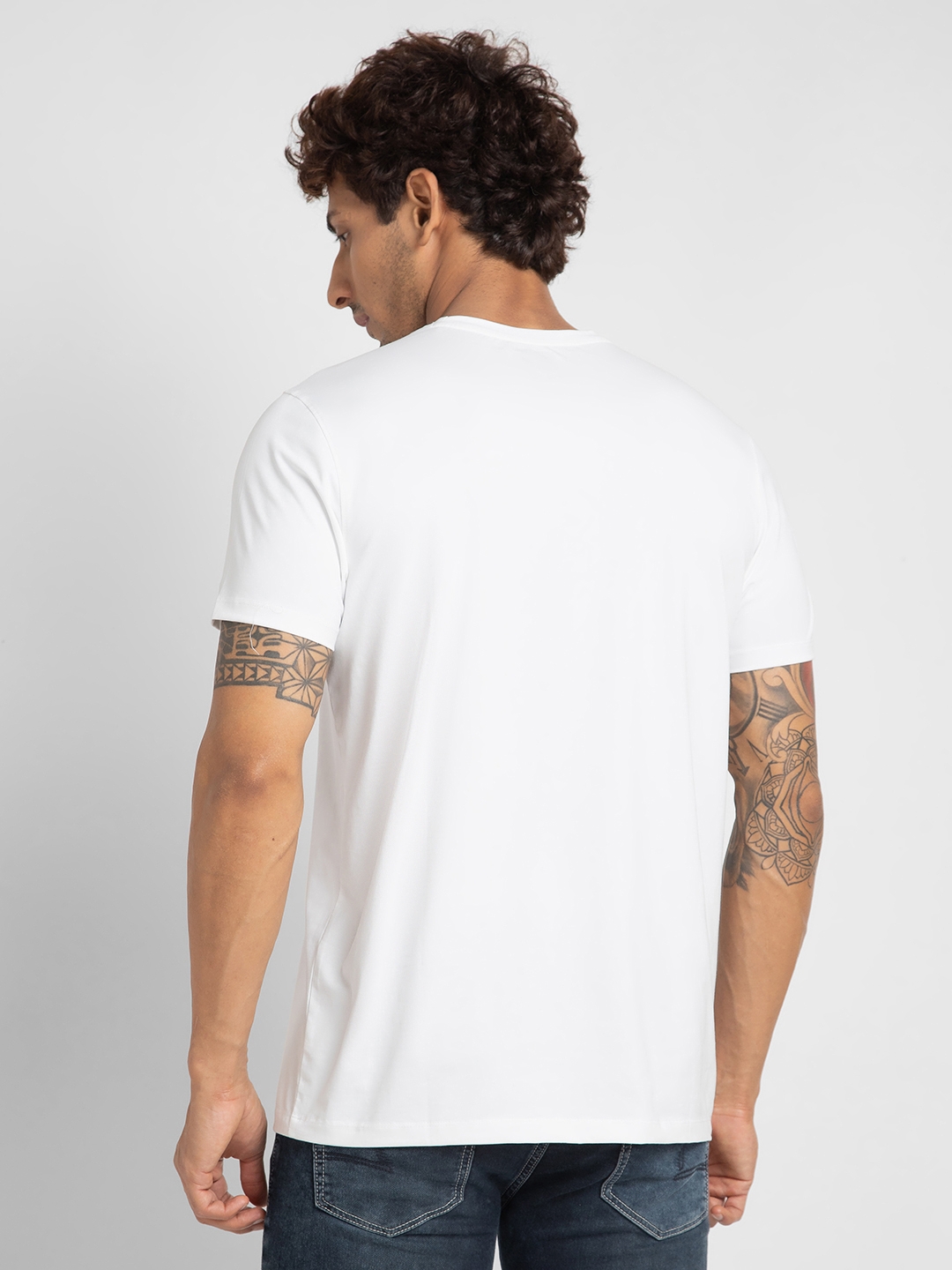Spykar Men White Blended Slim Fit Printed Round Neck Tshirt