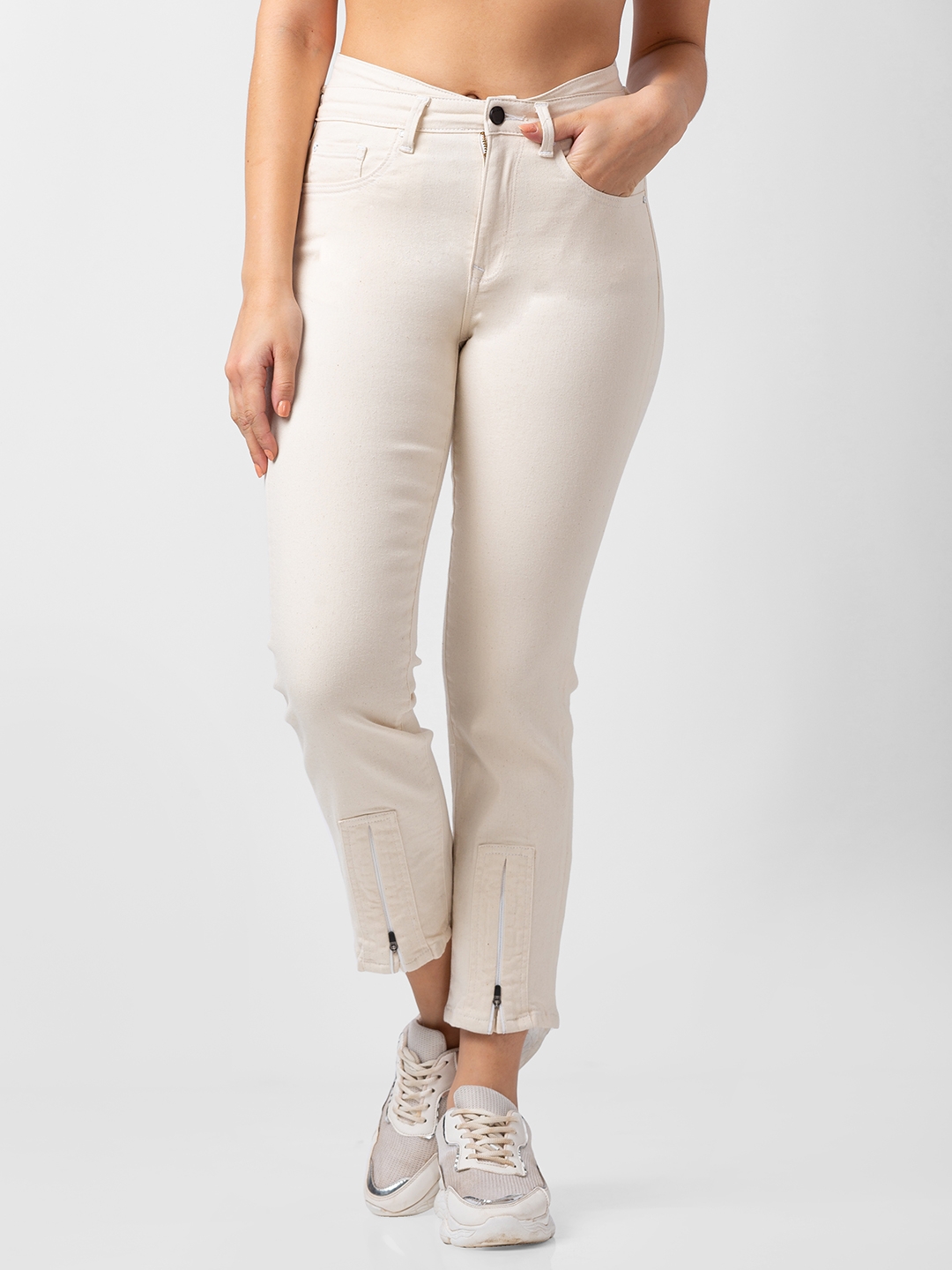 Women's White Lycra Solid Jeans