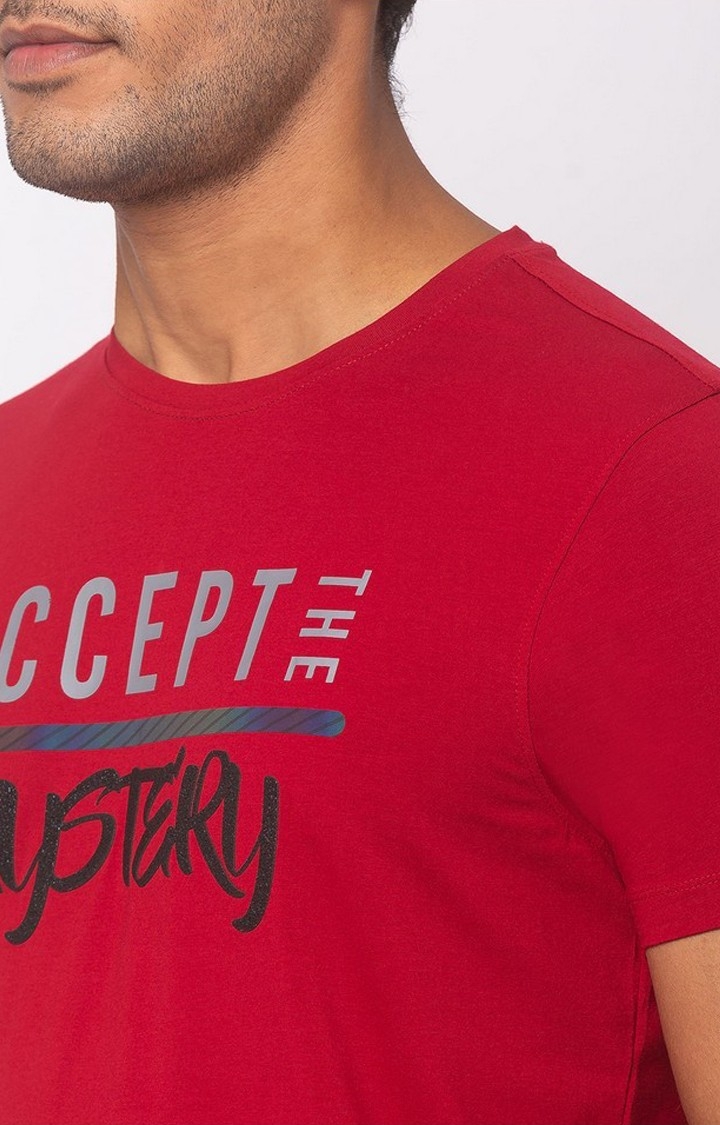 Spykar Red Cotton Slim Fit T-Shirt For Men