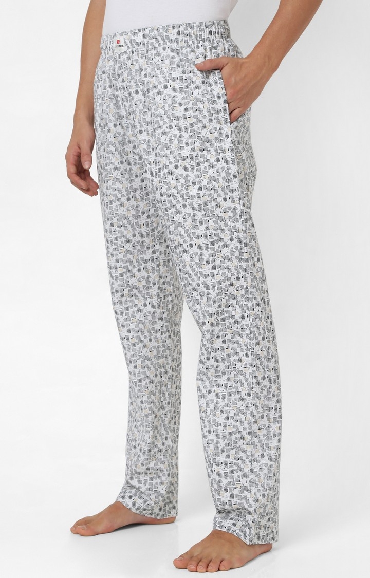 Underjeans By Spykar White Cotton Regular Fit Men Pyjamas