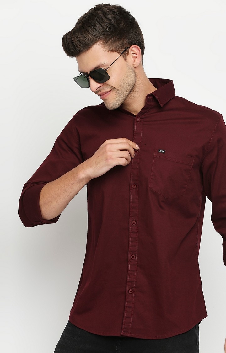 Men's Red Cotton Solid Casual Shirts