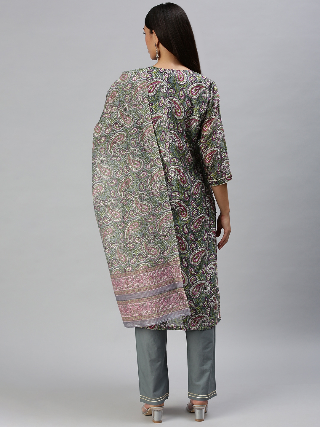 Women's Grey Silk Printed Regular Kurta Sets