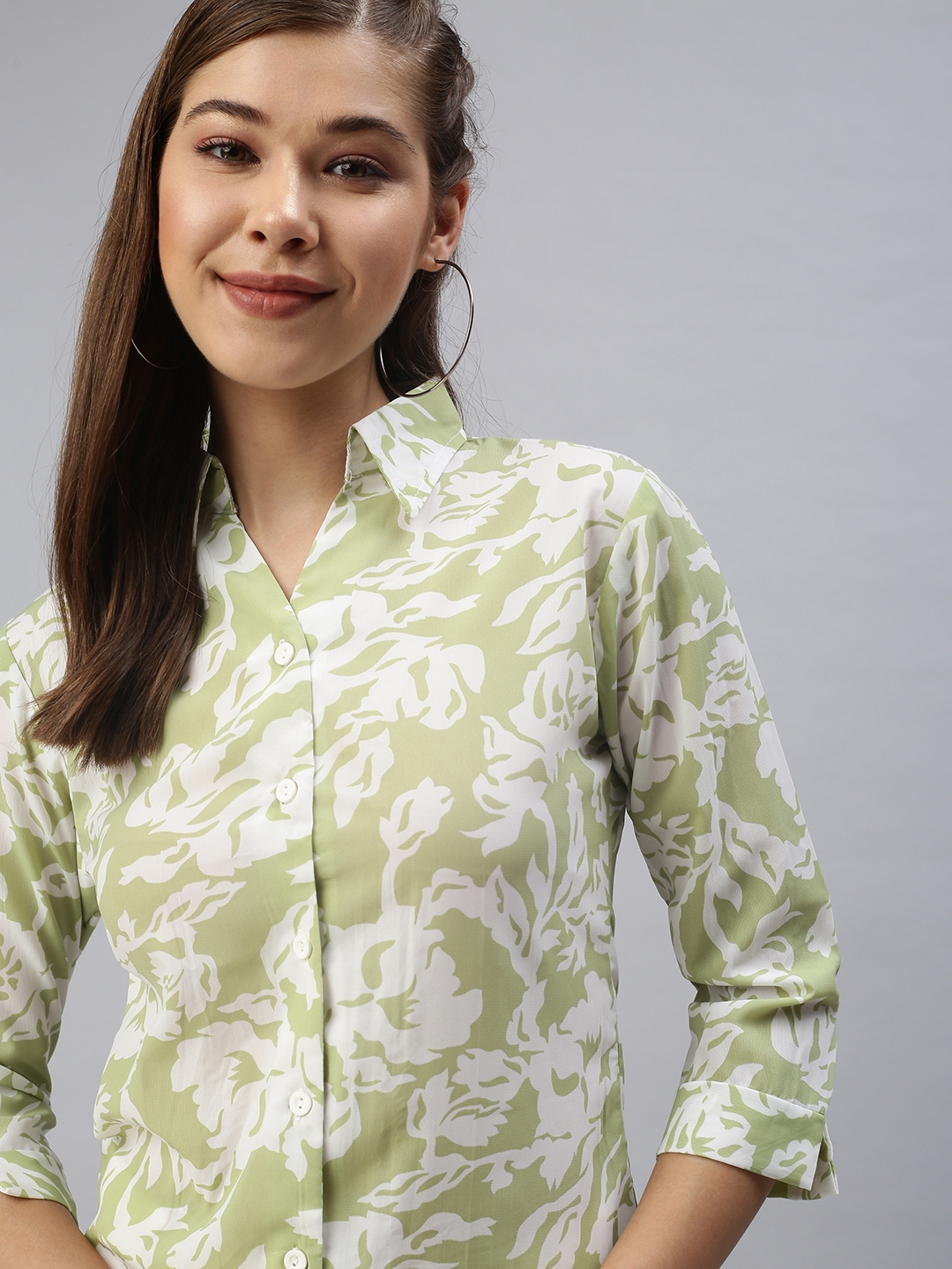 SHOWOFF Women's Regular Fit Regular Sleeves Green Abstract Shirt