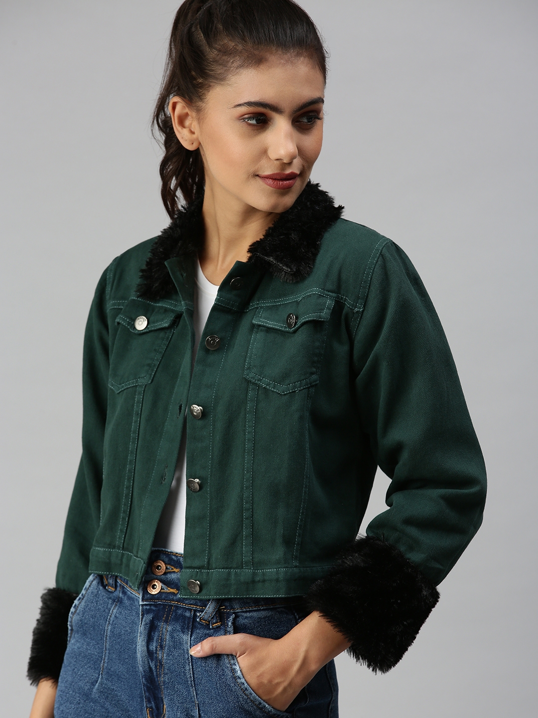 SHOWOFF Women's Spread Collar Long Sleeves Green Solid Jacket