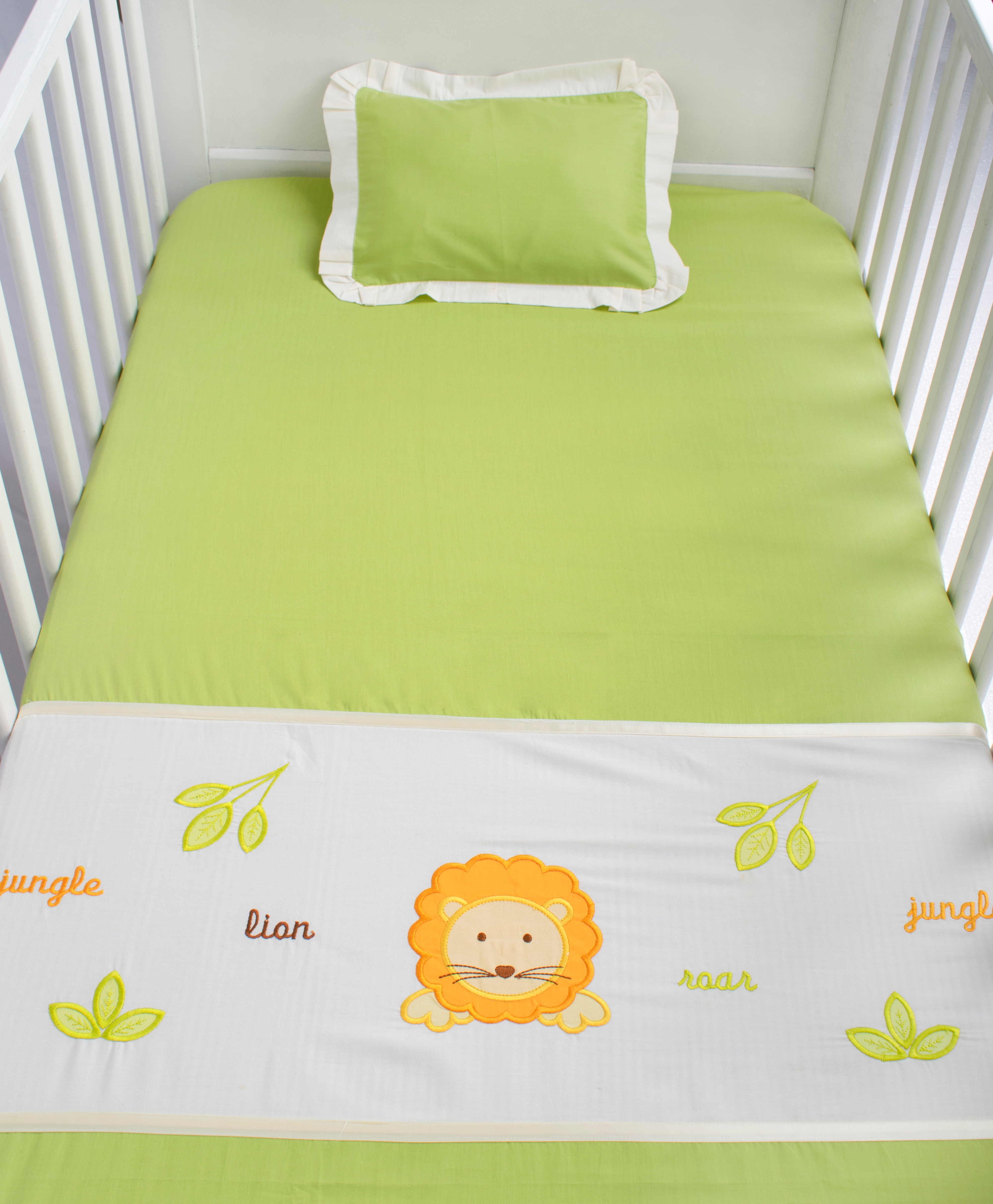 Blooming Buds | Cotton Baby Cot Sheet with Pillow Cover - Jungle Friends
