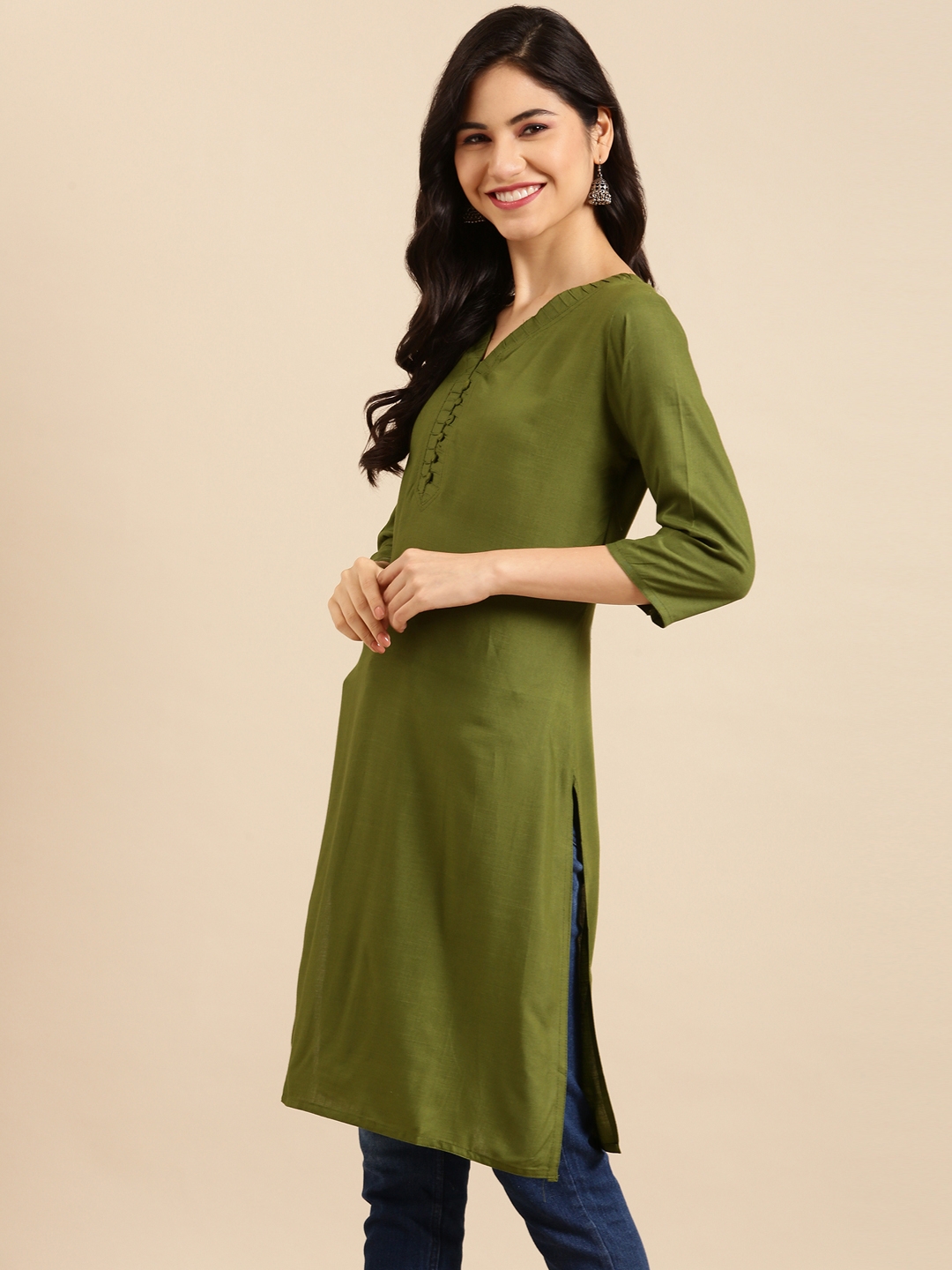 Women's Green Cotton Blend Solid Comfort Fit Kurtis