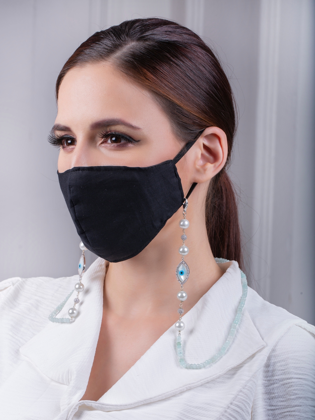 JOULES BY RADHIKA | Blue and White Multipurpose Mask Chain 