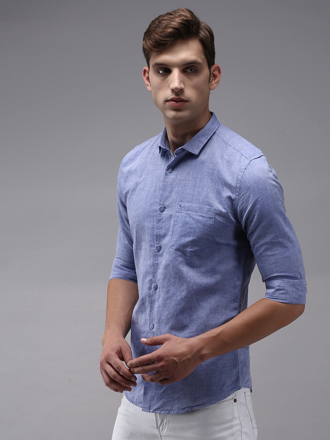 Men's Blue Cotton Solid Casual Shirts