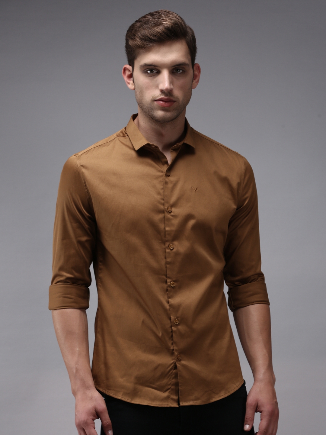 Men's Brown Cotton Solid Casual Shirts