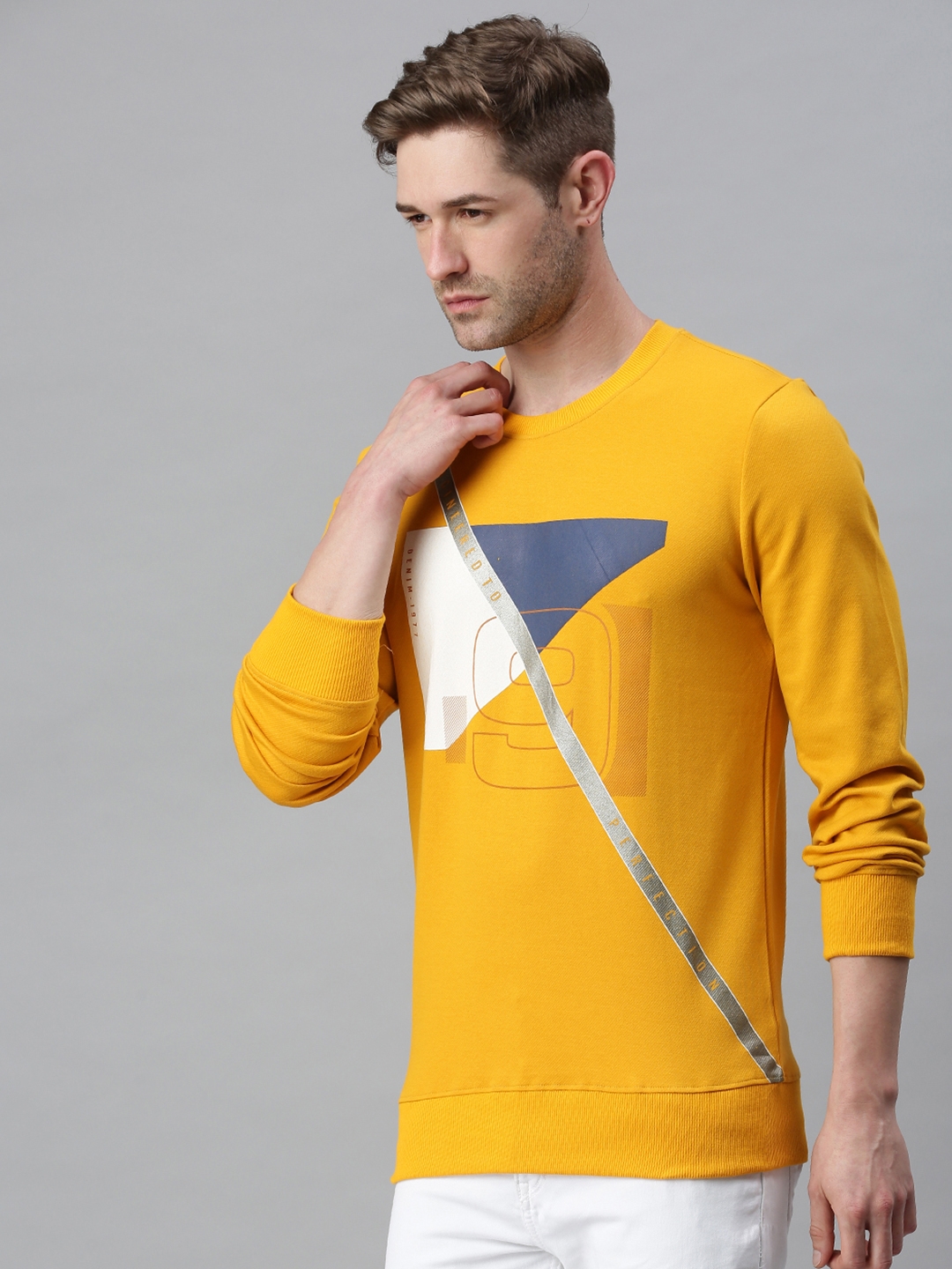 Men's Yellow Cotton Blend Printed Sweatshirts
