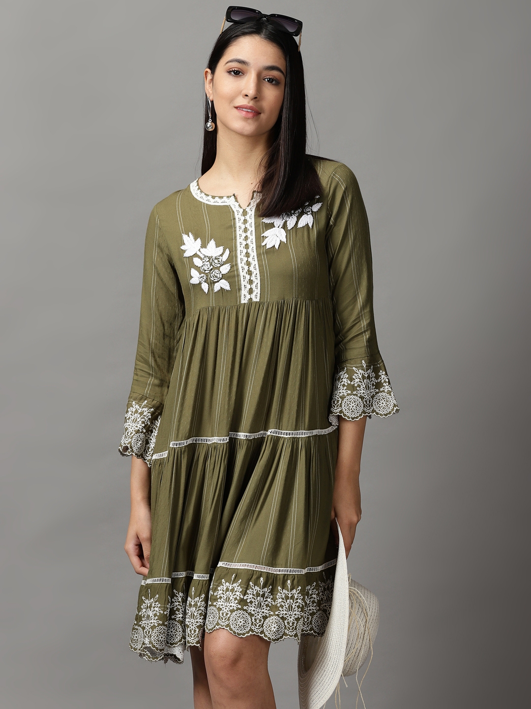 Women's Green Viscose Rayon Solid Dresses