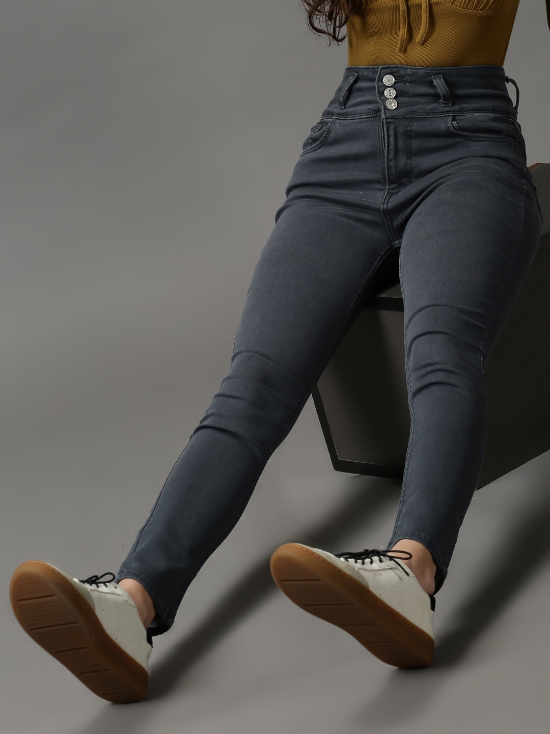 SHOWOFF Women's Clean Look Skinny Fit Grey Denim Jeans
