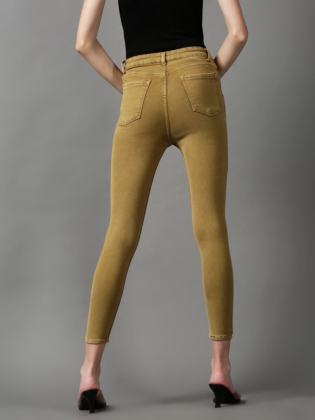 Women's Beige Denim Solid Jeans
