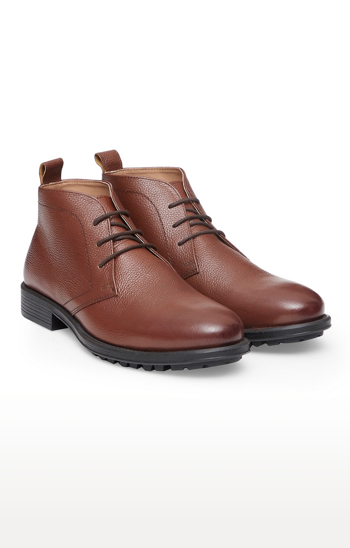 Hats Off Accessories | Oily Milled Leather Tan Chukka Boots