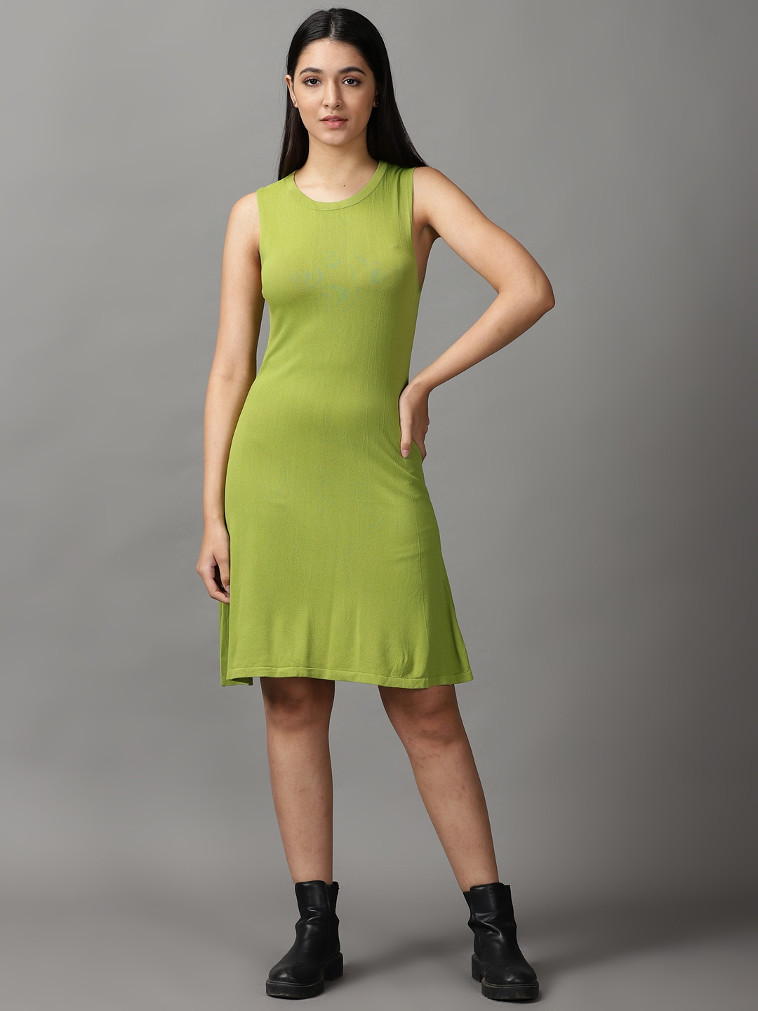 Women's Green Acrylic Solid Dresses