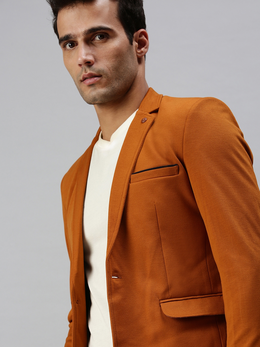 Men's Brown Cotton Blend Solid Blazers