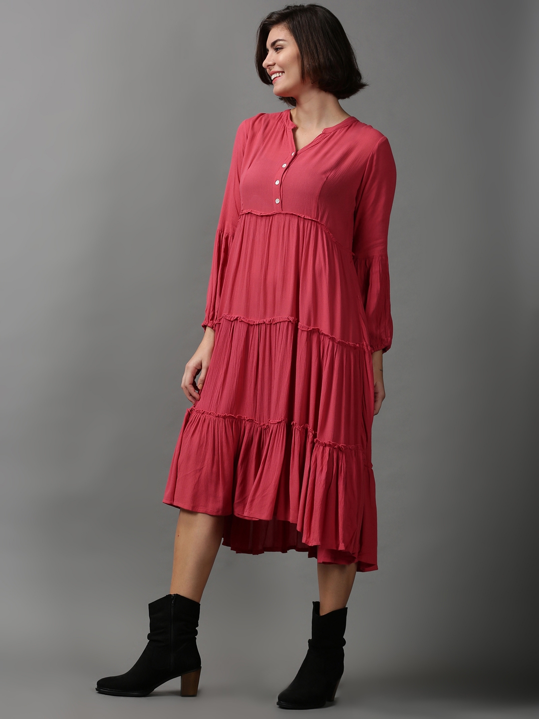Women's Pink Viscose Solid Dresses