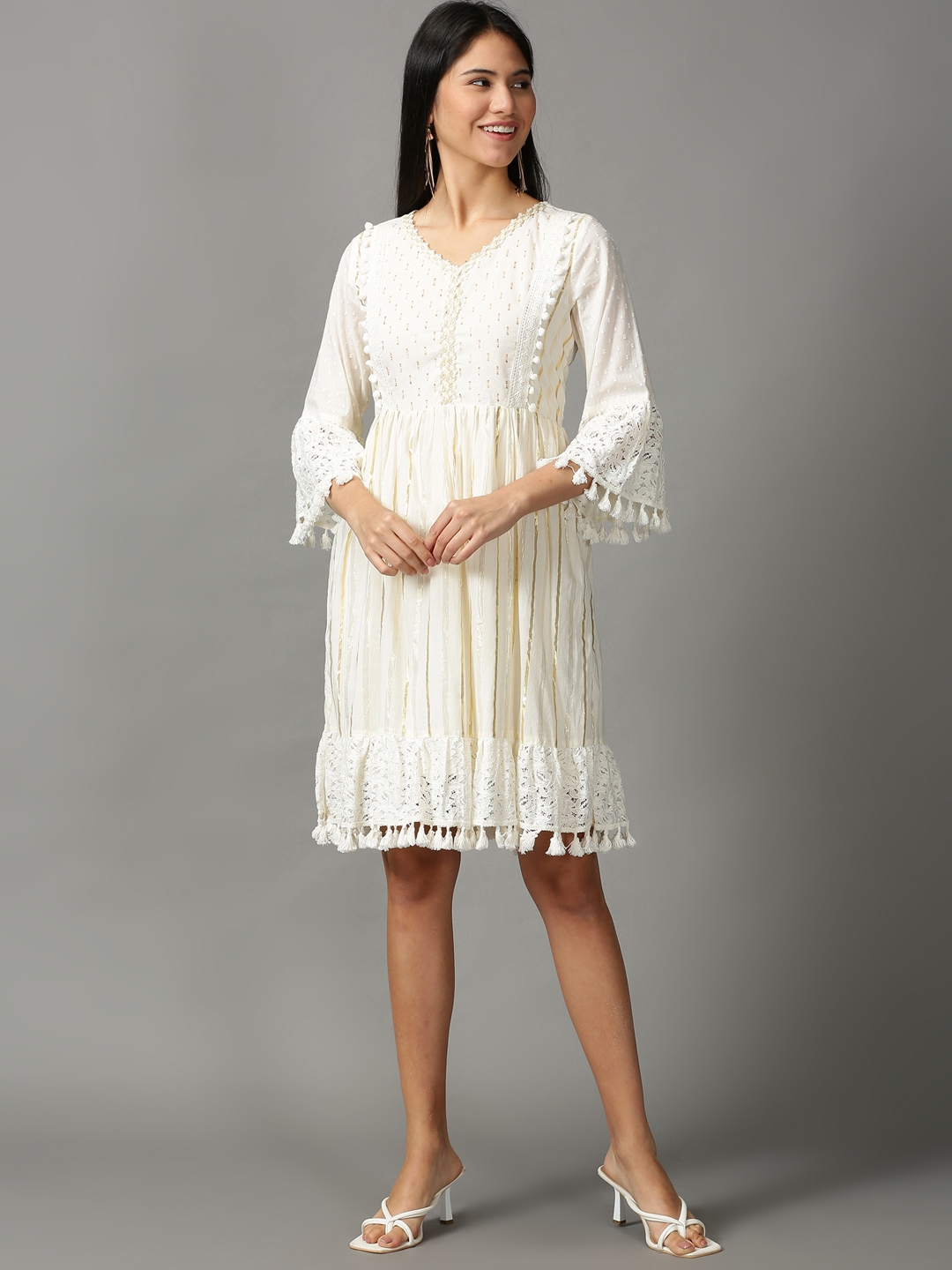 Women's White Cotton Solid Dresses