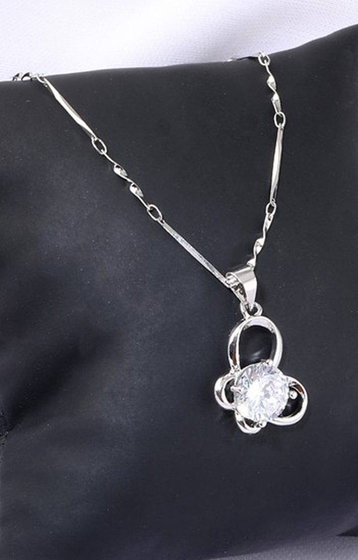 Paola Jewels | Silver Plated Chain With Solitaire Diamond In Butterfly Pendant For Women