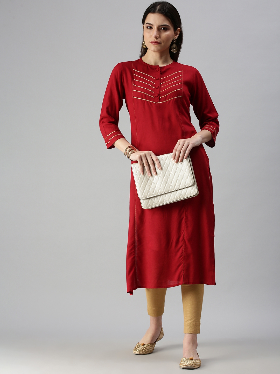 Women's Red Cotton Blend Solid Regular Kurtas
