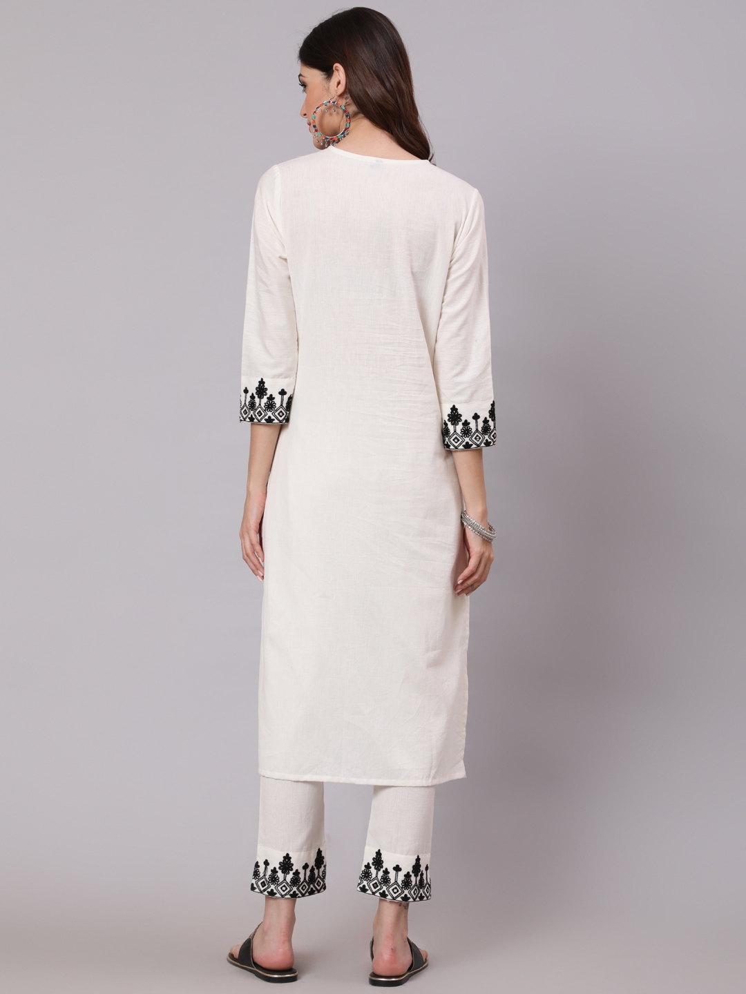 Aari Embroiderry Off White Kurta Pant Set