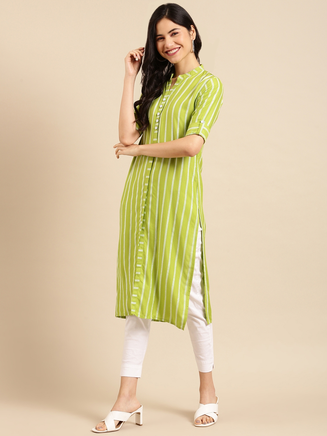 SHOWOFF Women's Mid Length Green Woven Design Straight Kurta