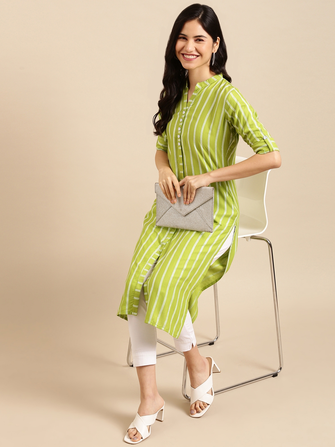 SHOWOFF Women's Mid Length Green Woven Design Straight Kurta