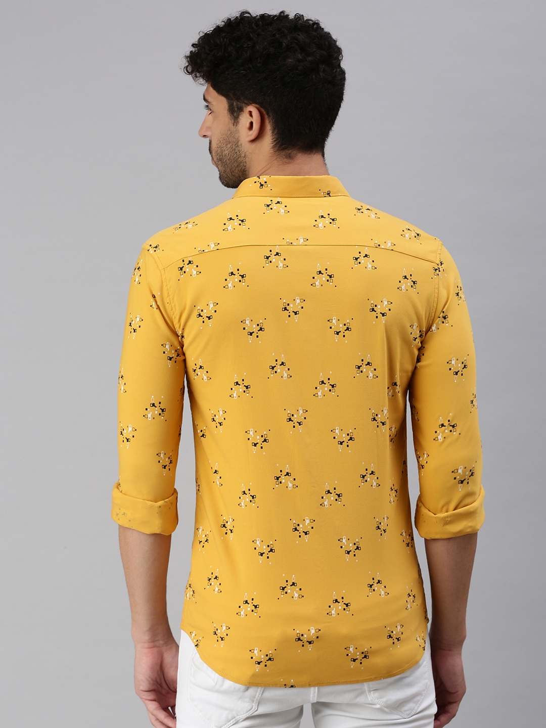 Showoff | SHOWOFF Men's Roll-Up Sleeves Yellow Geometric Shirts 3