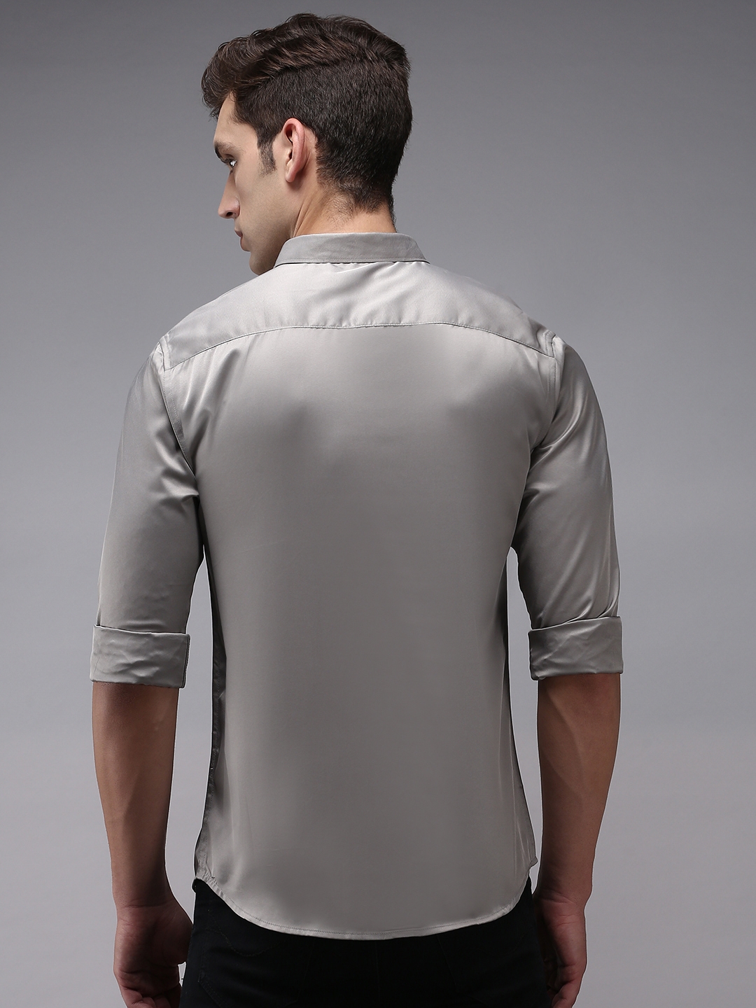 SHOWOFF Men's Grey Spread Collar Solid Comfort Fit Shirt