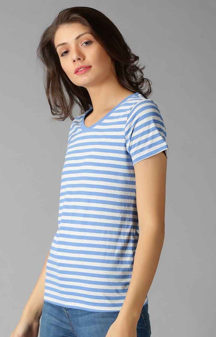 UrGear Striped Women V-Neck Blue T-Shirt