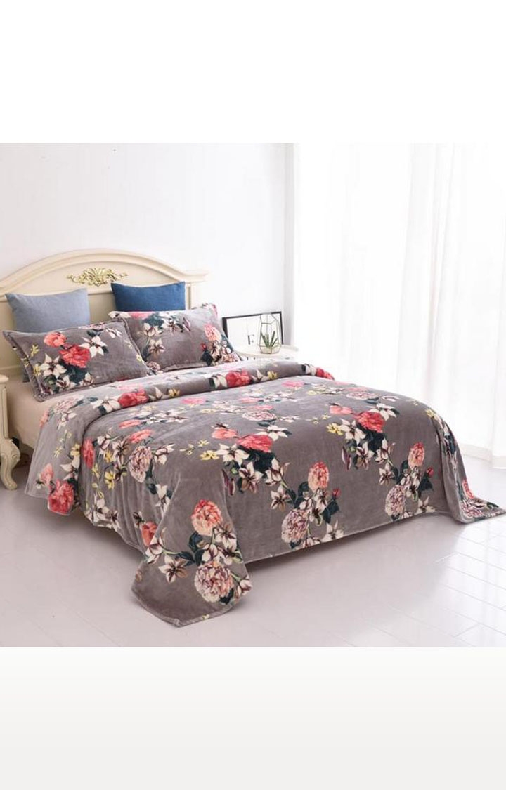 Sita Fabrics | Sita Fabrics Premium Soft Velvet Microfiber Heavy Winter 350 GSM Double Bed Quilt | Multicolour | 90x108 0