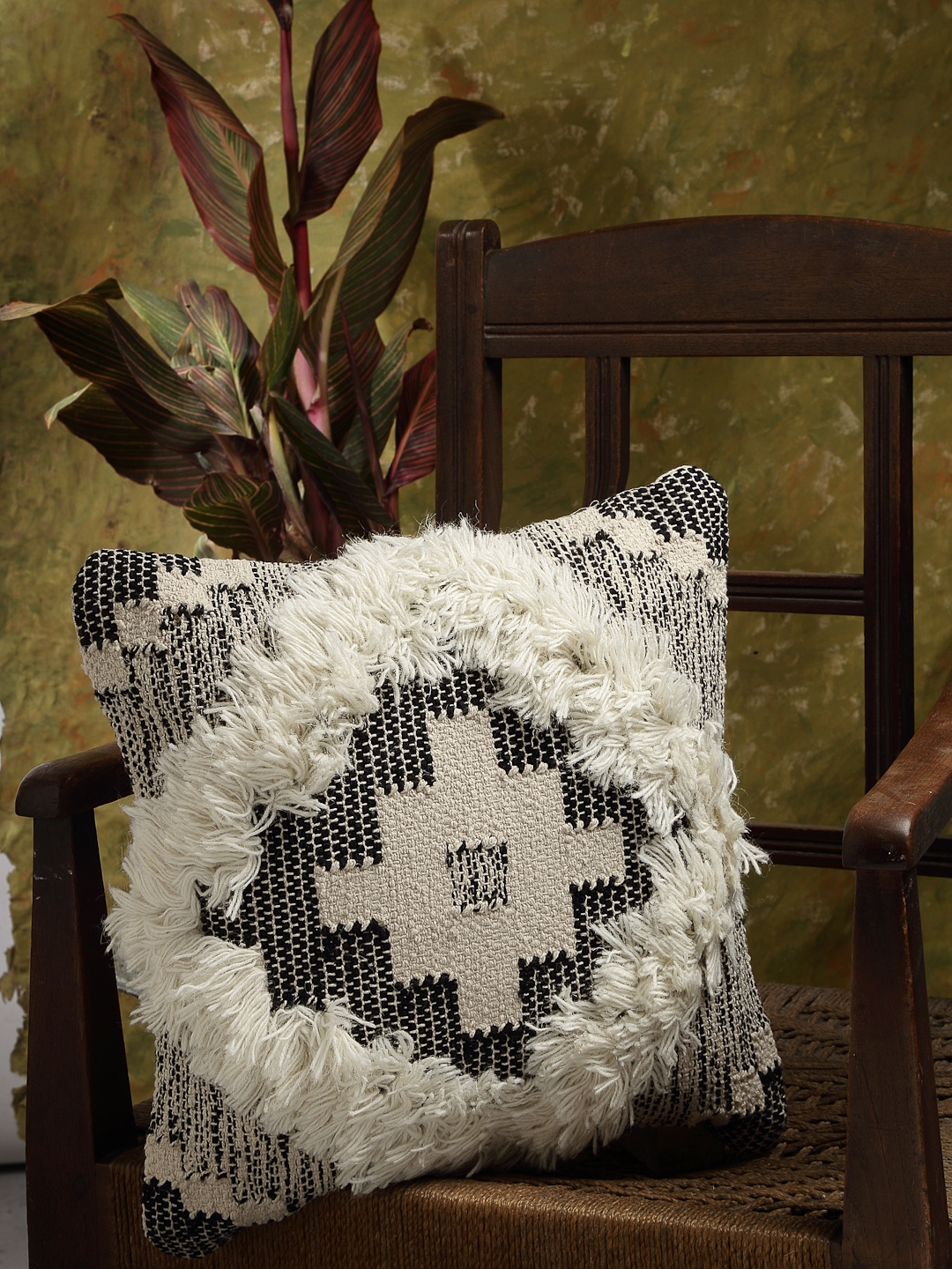 ANWYN | Square Handloom Cushion Cover