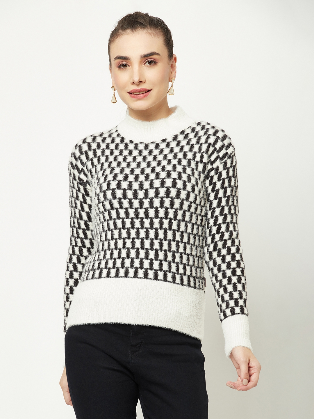 Crimsoune Club Women Black and White Geometric Sweater