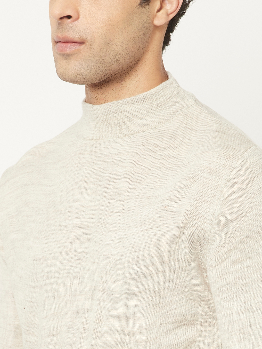 Crimsoune Club Men Off White Sweater with Melange Texture