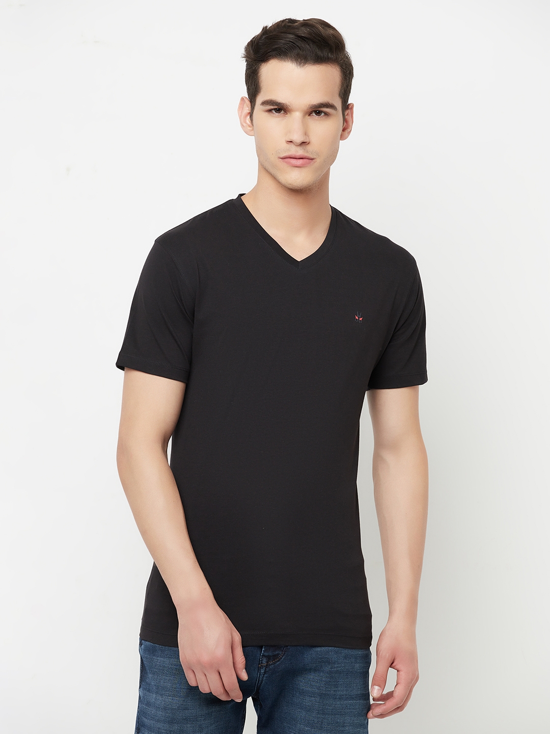 Crimsoune Club Men Black Solid V-Neck T-Shirt